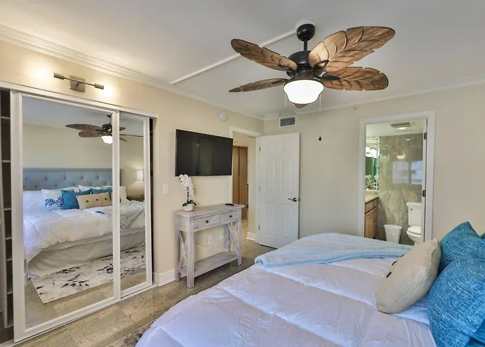 Spacious Corner 42 With Bunkhouse * Clearwater Beach