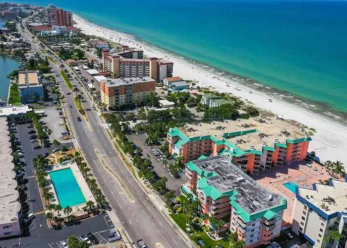 Spacious Corner 42 With Bunkhouse * Clearwater Beach