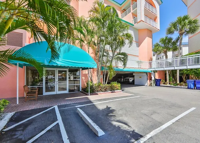 Spacious Corner 42 With Bunkhouse * Clearwater Beach